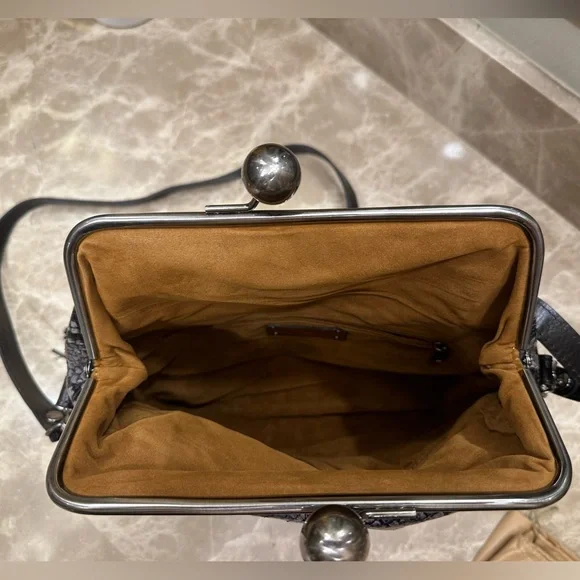 Patricia Nash Leather wide mouth Livata Kisslock Embossed Crossbody Smoke Python - Picture 16 of 16